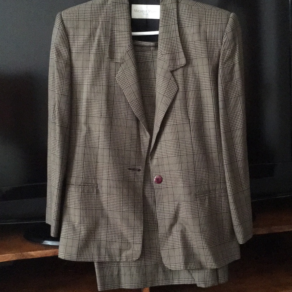 Suit
